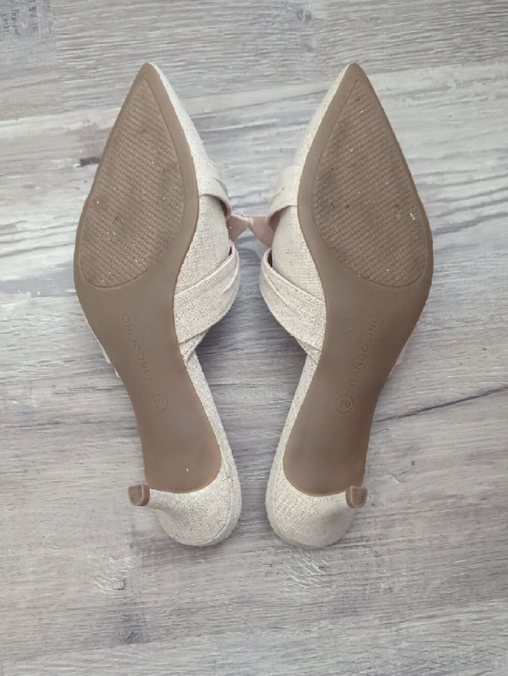 Bandolino Cream Knotted Pointed-Toe Slide Mules - Picture 3 of 3